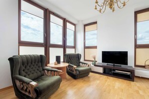 Téléviseur, bureau