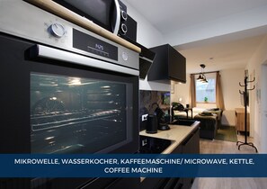 Mikrowelle, Ofen, Herdplatte, Geschirrspüler