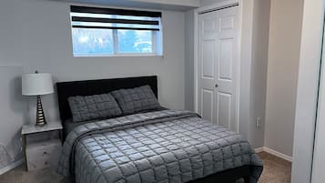 2 bedrooms, desk, iron/ironing board, free WiFi