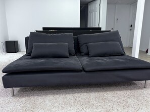 Interior - Golden Eagle, Basement Suite (Winnipeg)