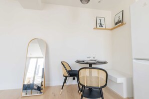 Apartment | Dining - Beautiful Apartment - 1br/4p - Sentier (Paris)