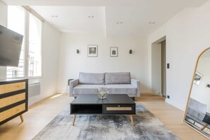 Apartment | Living area - Beautiful Apartment - 1br/4p - Sentier (Paris)