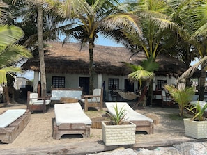 ด้านหน้าที่พัก