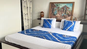 Superior kamer | Luxe beddengoed, verduisterende gordijnen, een strijkplank/strijkijzer