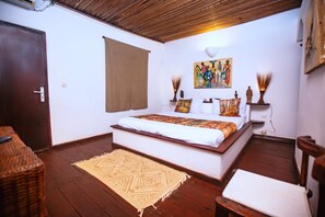 ห้องซูพีเรีย | ผ้าม่านกันแสง, เตารีด/โต๊ะรีดผ้า, Wi-Fi ฟรี