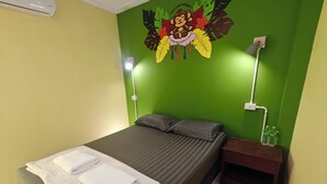 Unclassified image, 2 of 12, button - THE FUNKY MONKEY HOSTEL - 18 to 40 only  (Ko Pha-ngan)