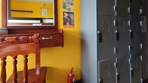 Unclassified image, 4 of 12, button - THE FUNKY MONKEY HOSTEL - 18 to 40 only  (Ko Pha-ngan)