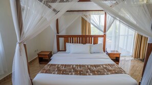 Basic Villa, Garden View | Iron/ironing board, free WiFi - BLUE WATER VILLAS (Diani Beach)
