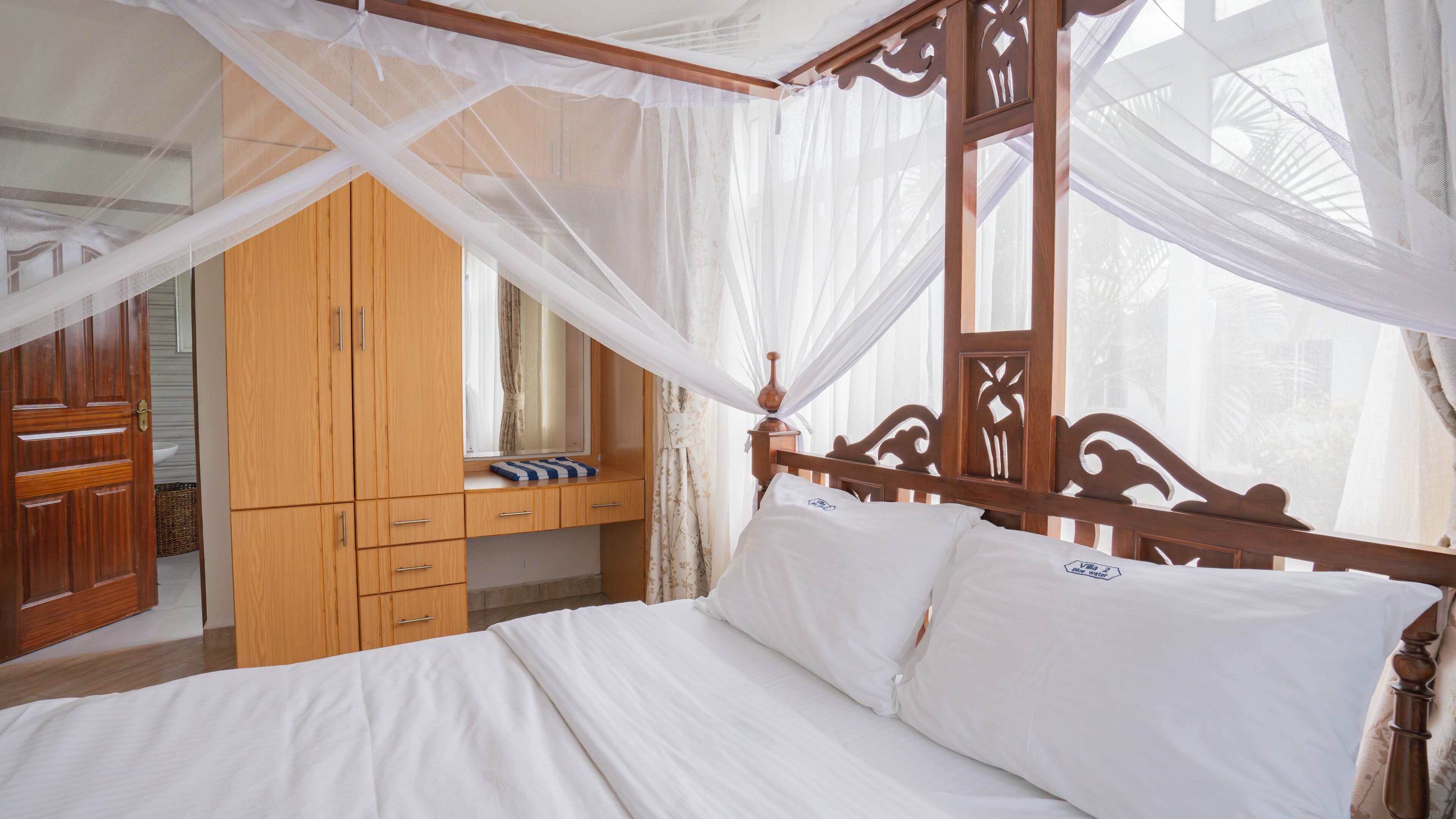 Tabla de planchar con plancha y wifi gratis 