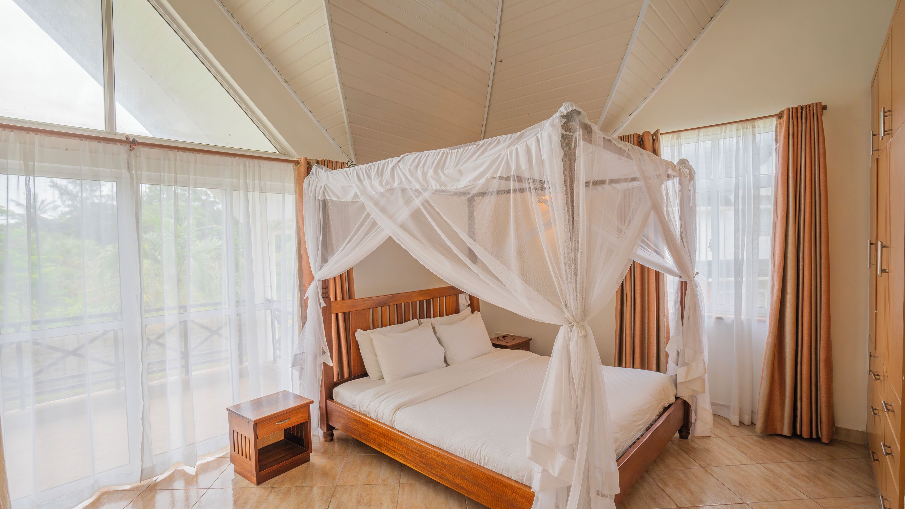 Basic Villa, Garden View | Iron/ironing board, free WiFi