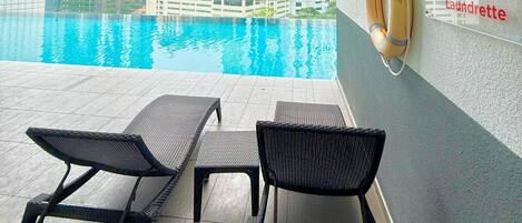 Innenpool, Außenpool