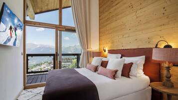 4 dormitorios, escritorio, tabla de planchar con plancha y wifi