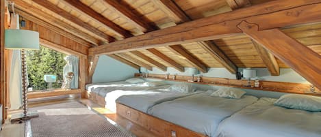 6 chambres, fer et planche à repasser, Wi-Fi, draps fournis