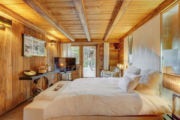 6 dormitorios, tabla de planchar con plancha, wifi y ropa de cama