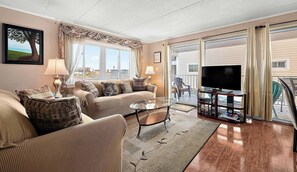 TV - Thunder Island 75B Su (Ocean City)