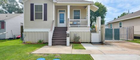 House (2 Bedrooms) | Front of property