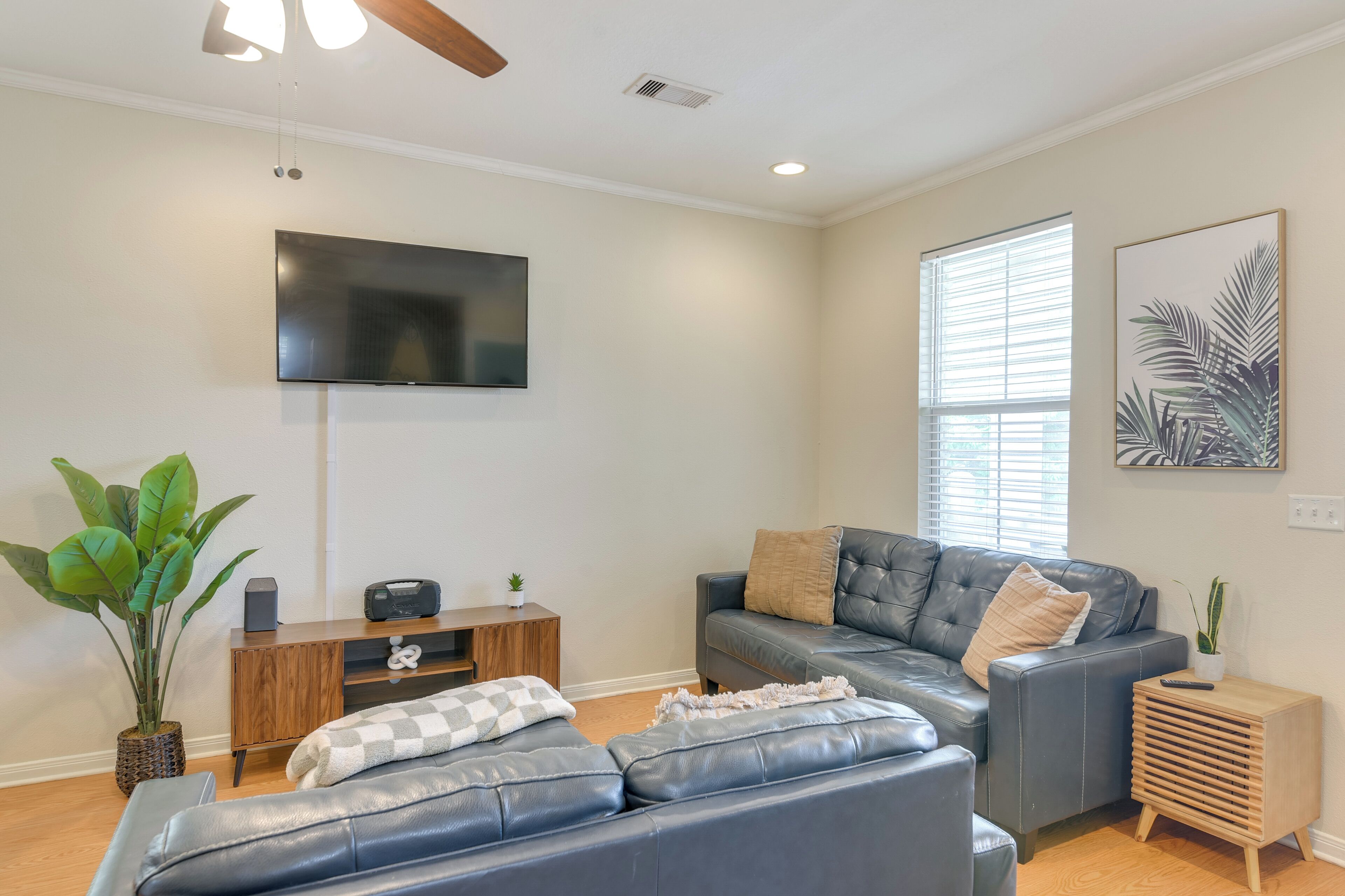 Rumah (2 Bedrooms) | Interior