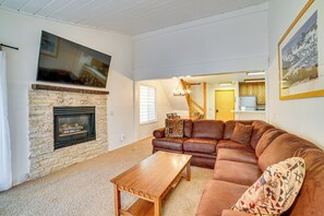 Apartment (2 Bedrooms) | Interior - St Anton Condo in Mammoth Lakes! (Mammoth Lakes)