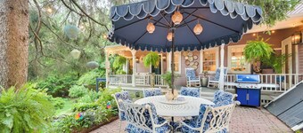 < 1 Mi to Dtwn Salem: Apt w/ Shared Patio & Yard!