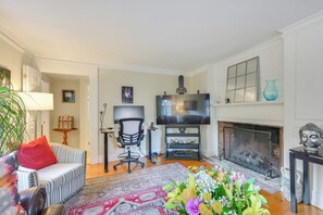 Apartment (2 Bedrooms) | Interior - < 1 Mi to Dtwn Salem: Apt w/ Shared Patio & Yard! (Salem)