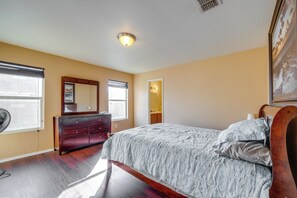 House (3 Bedrooms) | Interior - Private Yard & Patio: Fort Worth Family Home (Fort Worth)