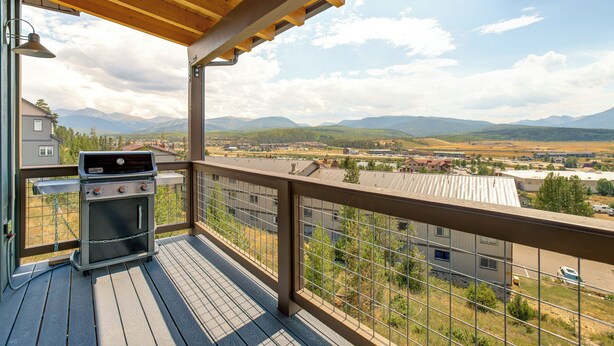 Interior - Home w/ Hot Tub & Views - Free Bus to Winter Park (Fraser)
