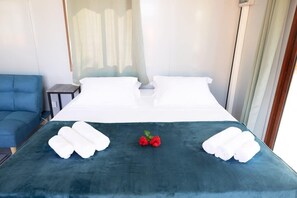 1 bedroom, WiFi, bed sheets - Fare Hani Summary:<br>Fa (Moorea-Maiao)