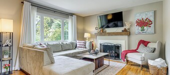 3 Mi to Ohio State: Updated Home w/ Yard!