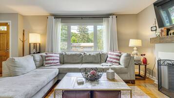 Rumah (2 Bedrooms) | Interior