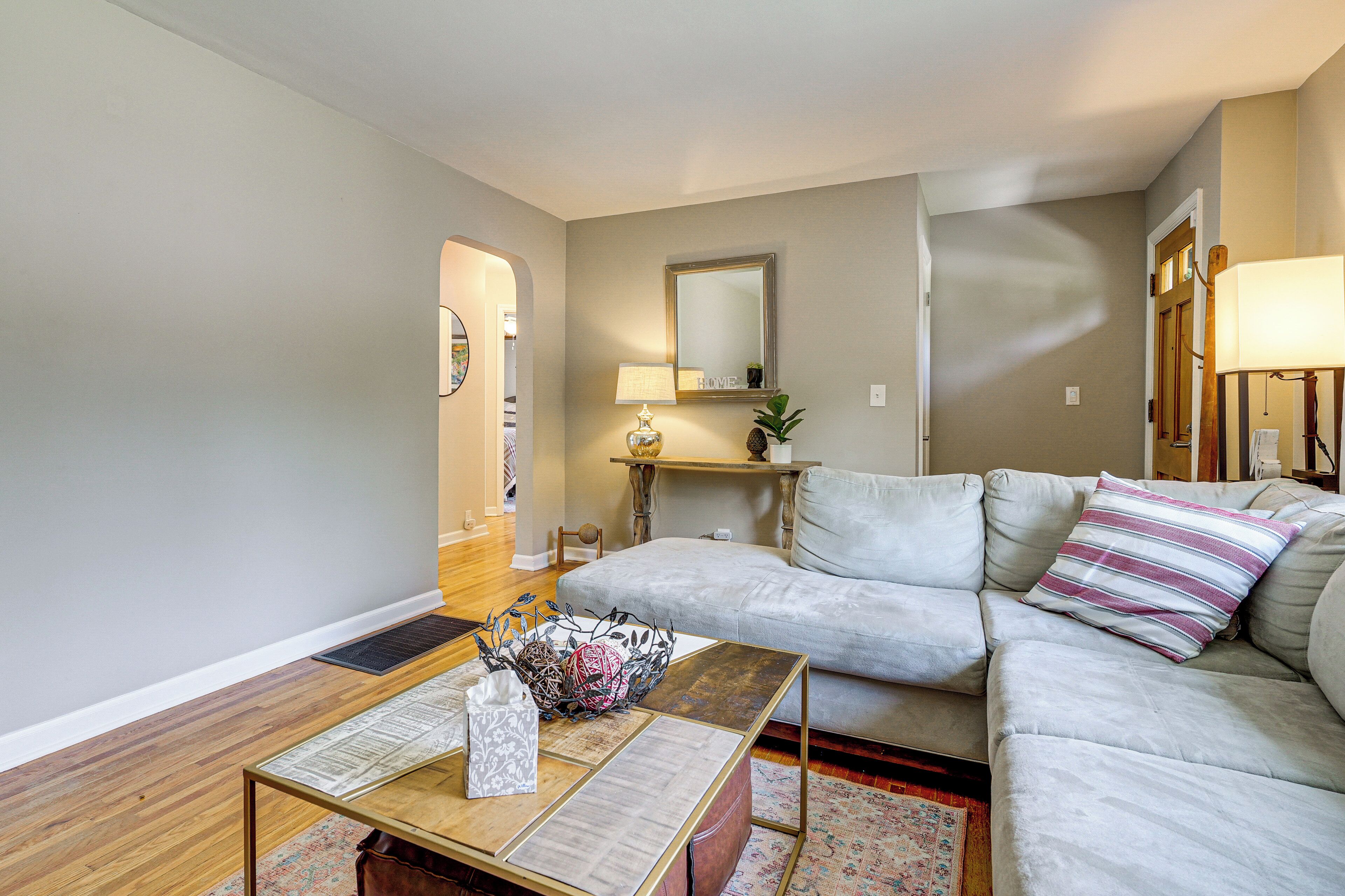 House (2 Bedrooms) | Interior