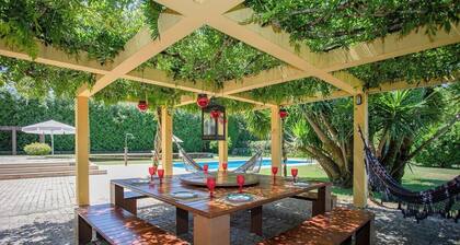 Liiiving in Caminha Countryside Pool House