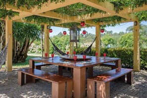 Apartment | 4 bedrooms, Internet