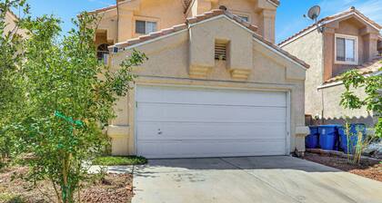 4 Mi to Las Vegas Strip: Home w/ Covered Patio!