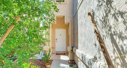 4 Mi to Las Vegas Strip: Home w/ Covered Patio!