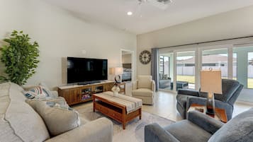 House (3 Bedrooms) | Front of property