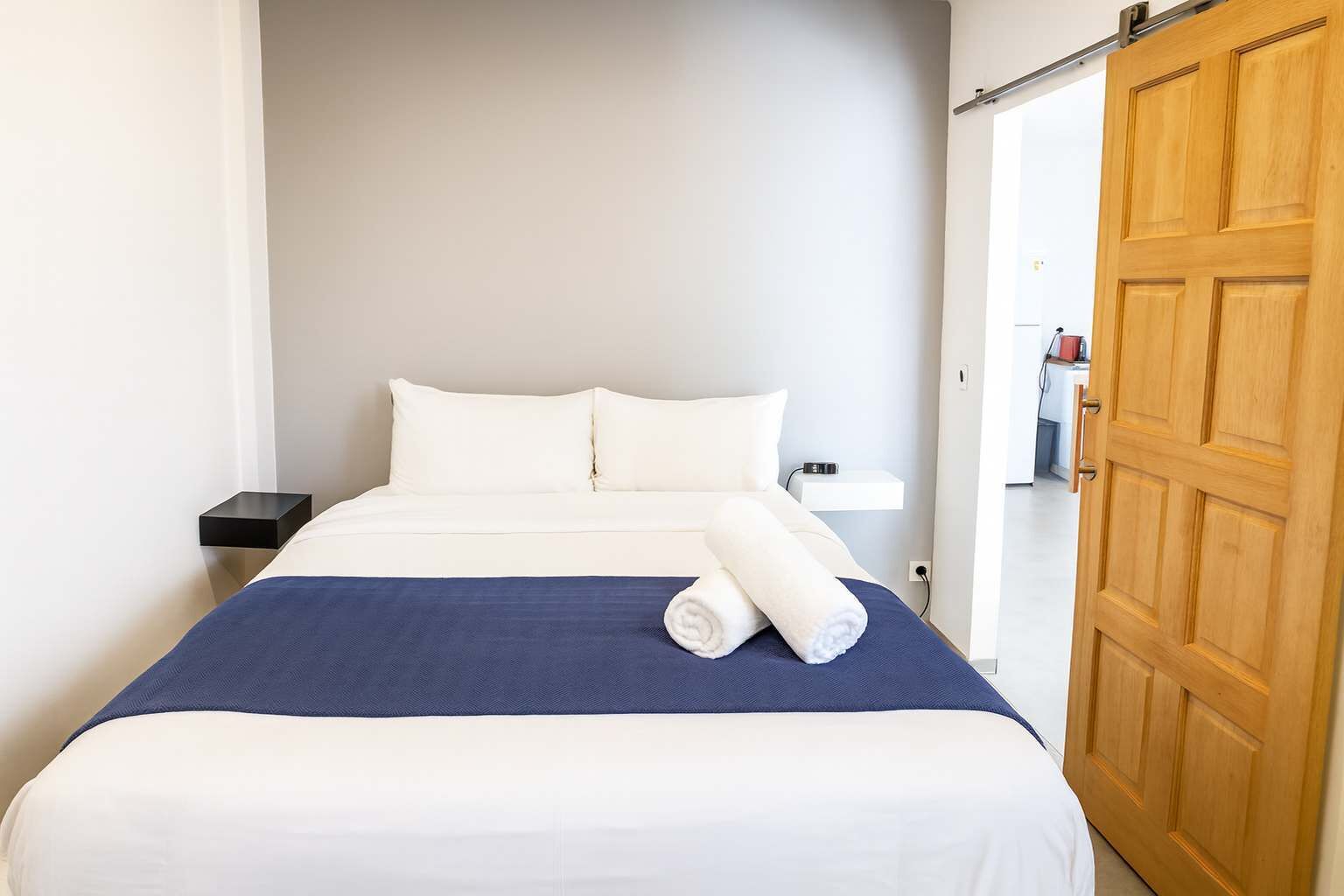 1 slaapkamer, een strijkplank/strijkijzer, wifi, beddengoed