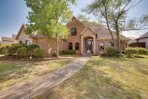 House (4 Bedrooms) | Interior - Spacious Texas Retreat w/ Community Pool (Sunnyvale)