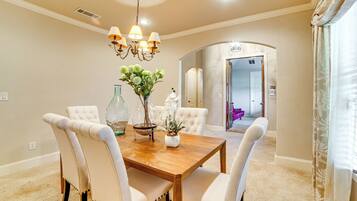 Nhà (4 Bedrooms) | Nội thất