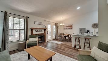 Rumah (2 Bedrooms) | Interior