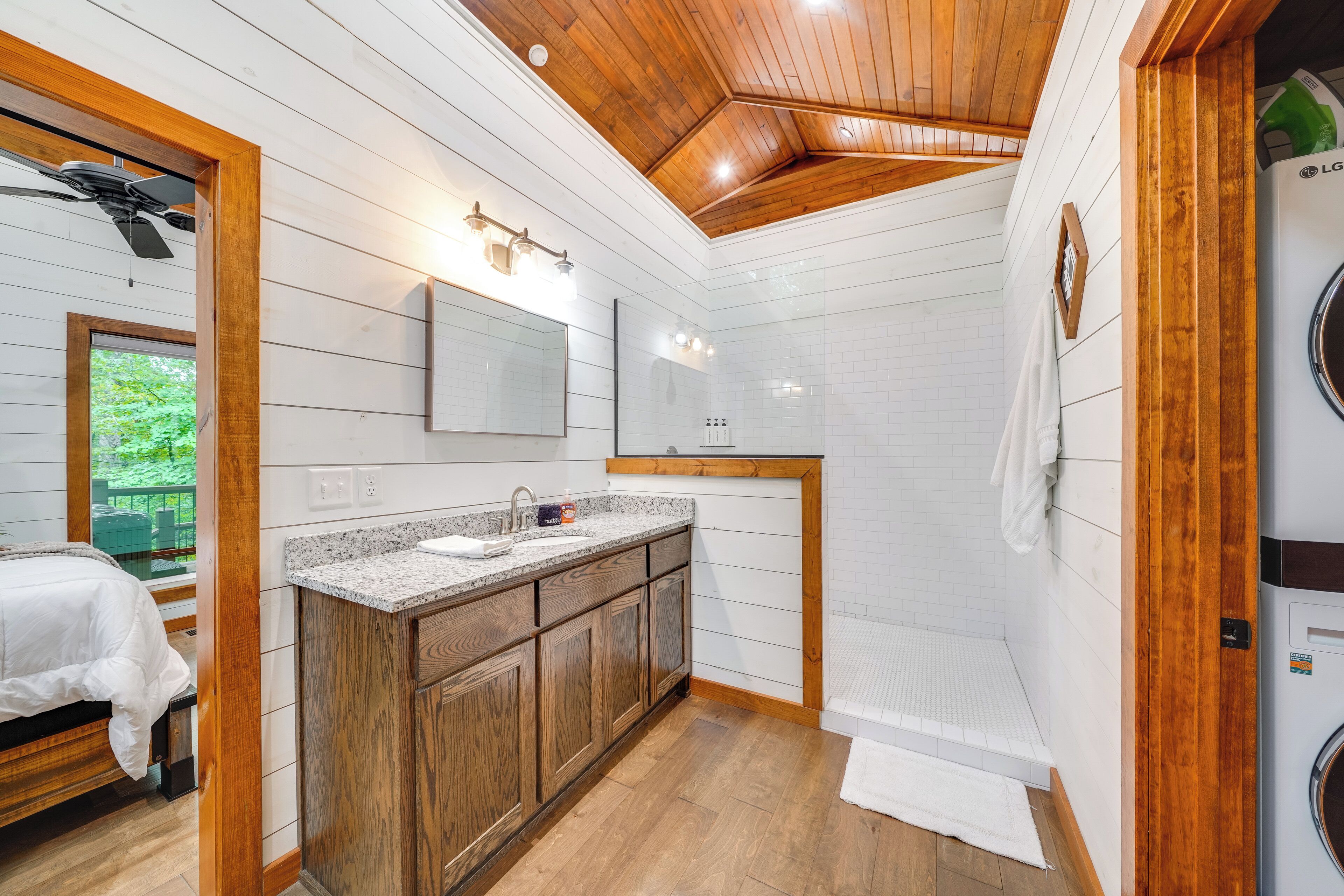 House (1 Bedroom) | Interior