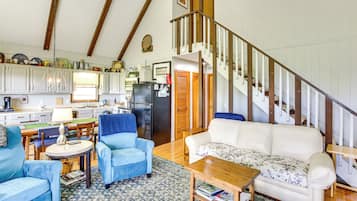 House (3 Bedrooms) | Front of property