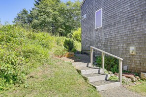 Apartment (0 Bedroom) | Interior - Walk to Ocean! Forested Oregon Coast Getaway (Seal Rock)