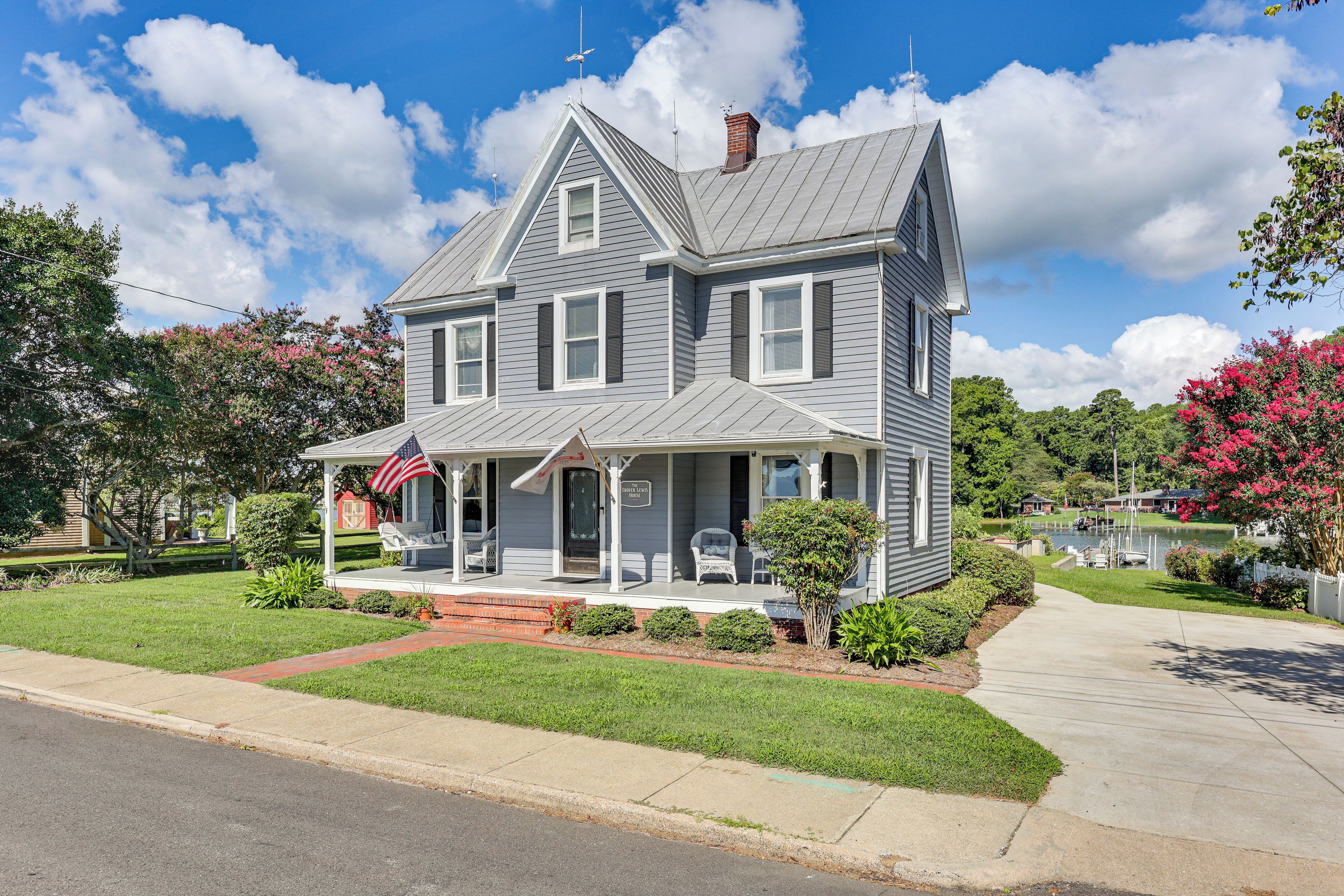 House (5 Bedrooms) | Interior