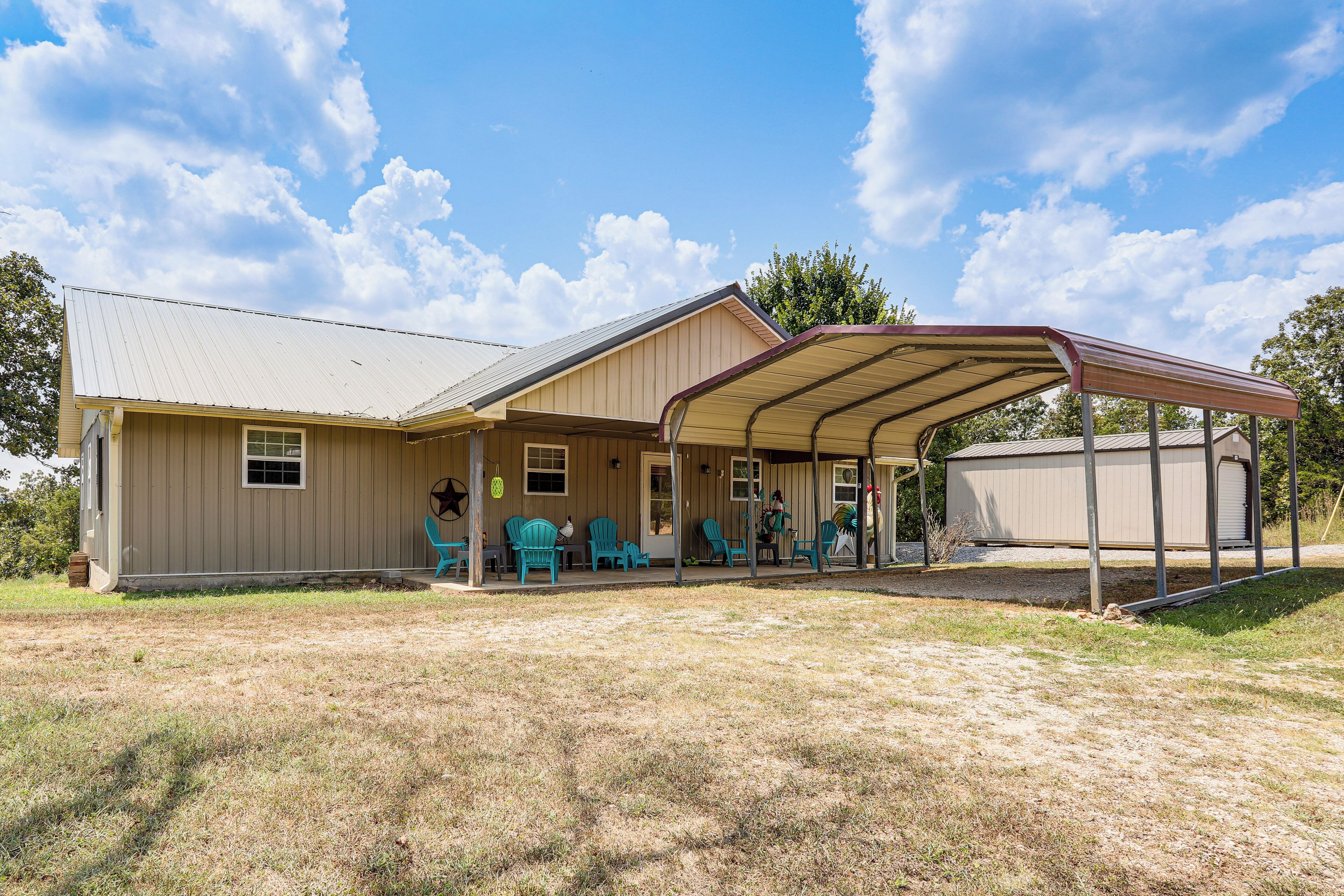 Fachada de la propiedad