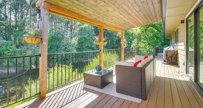 Modern Creekside Retreat 1 Mi to Spirit Mtn Casino