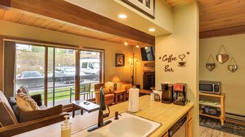 Apartment (1 Bedroom) | Interior