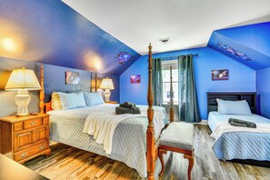 House (4 Bedrooms) | Interior
