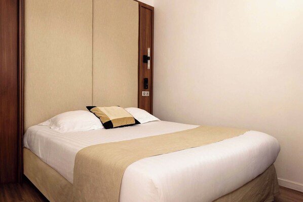 Apartment | 2 bedrooms, iron/ironing board, bed sheets - Amazing Apartment - 2br/6p - Nation (Paris)