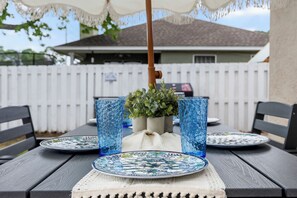 Outdoor dining - NEW! The Flip Flop Fortress (Panama City Beach)