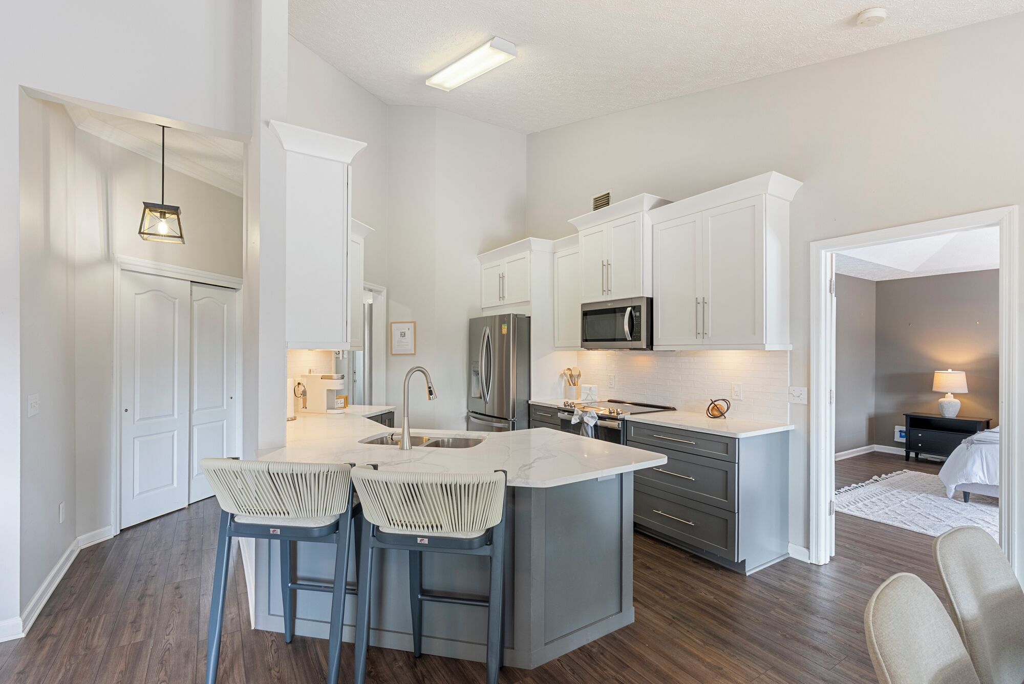 電子レンジ、オーブン、コンロ、食器洗い機